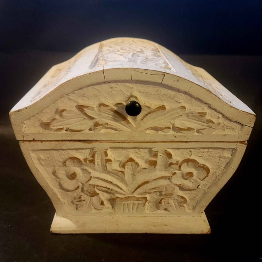 Vintage India Made Hand-Carved White-Washed Wooden Trinket Box Or Jewelry Chest